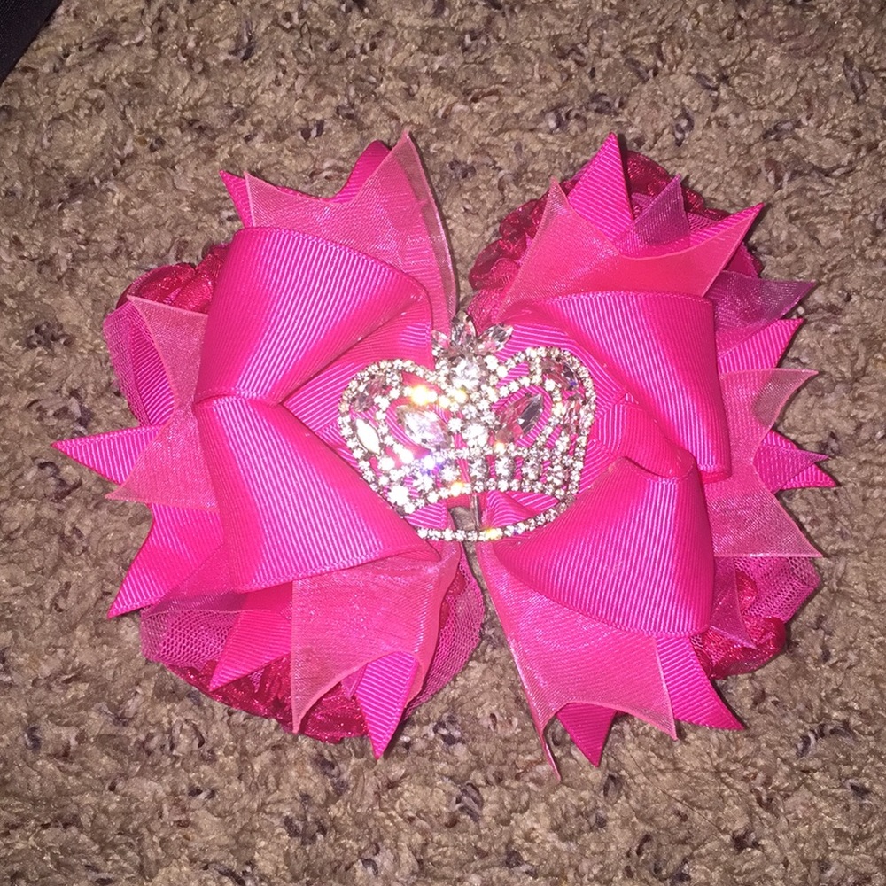 Child’s bow for hair